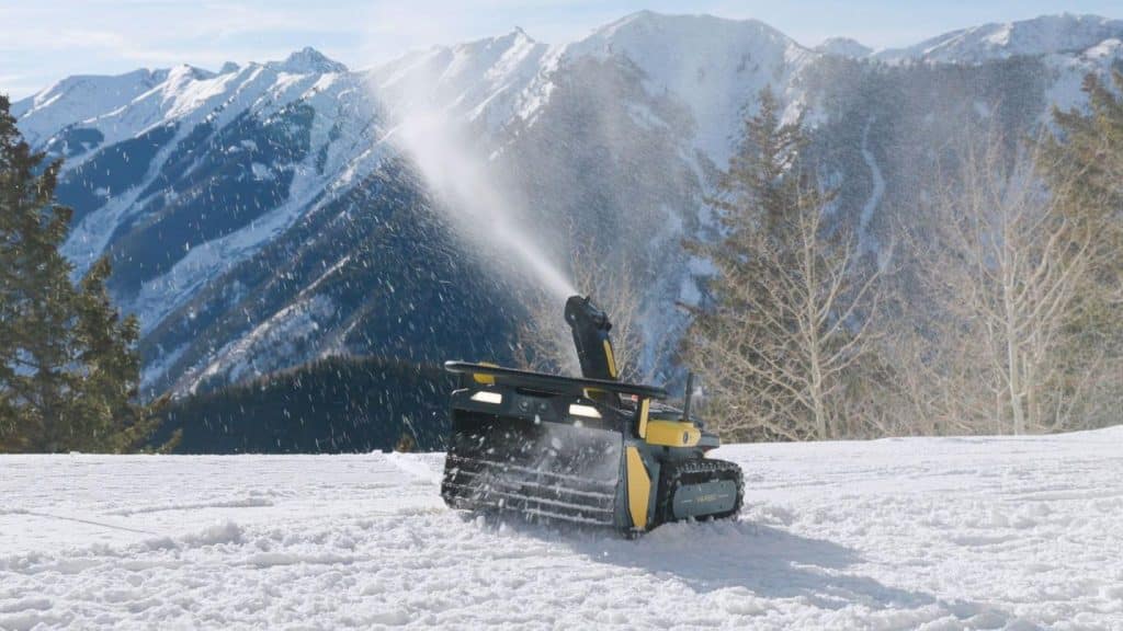 yarbo outdoor demonstration